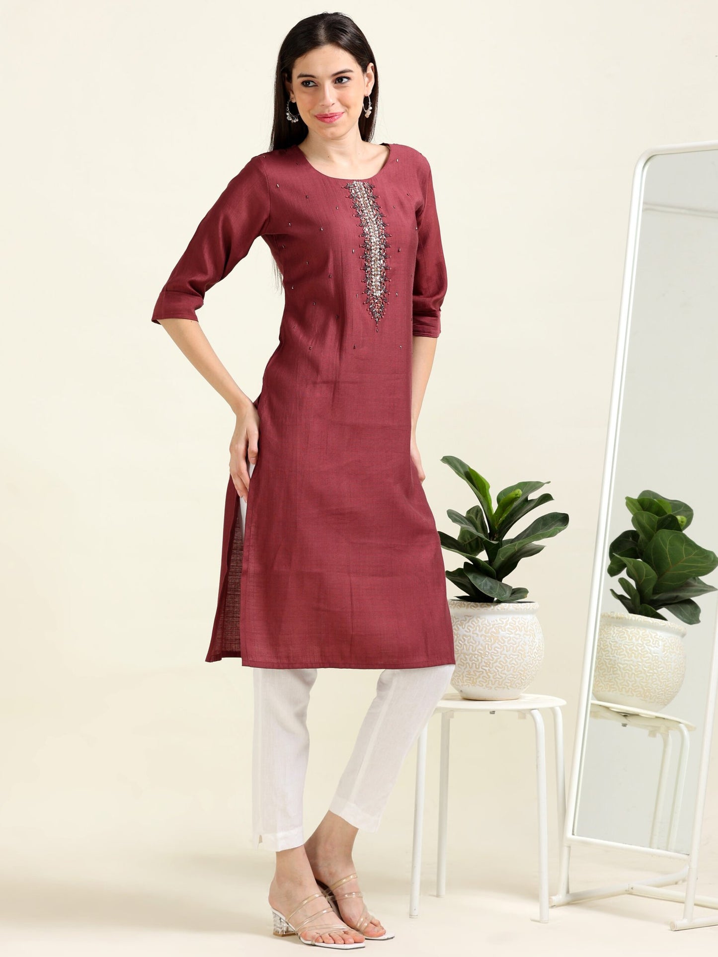 Maroon Classy Chic – Cutdana Embroidered Straight Kurti (1JD-2-A7)