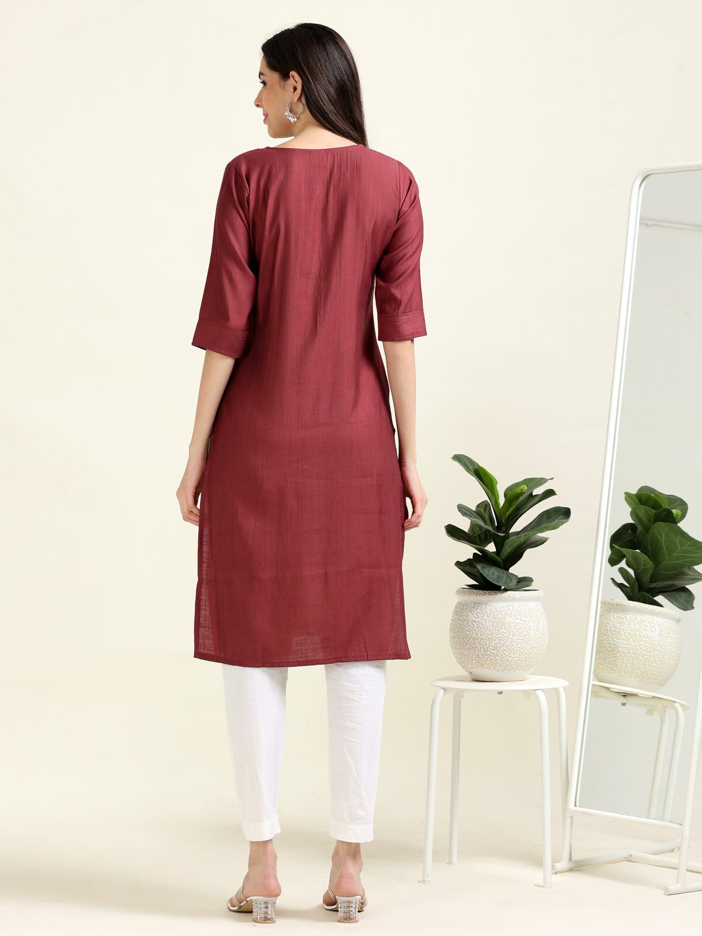 Maroon Classy Chic – Cutdana Embroidered Straight Kurti (1JD-2-A7)