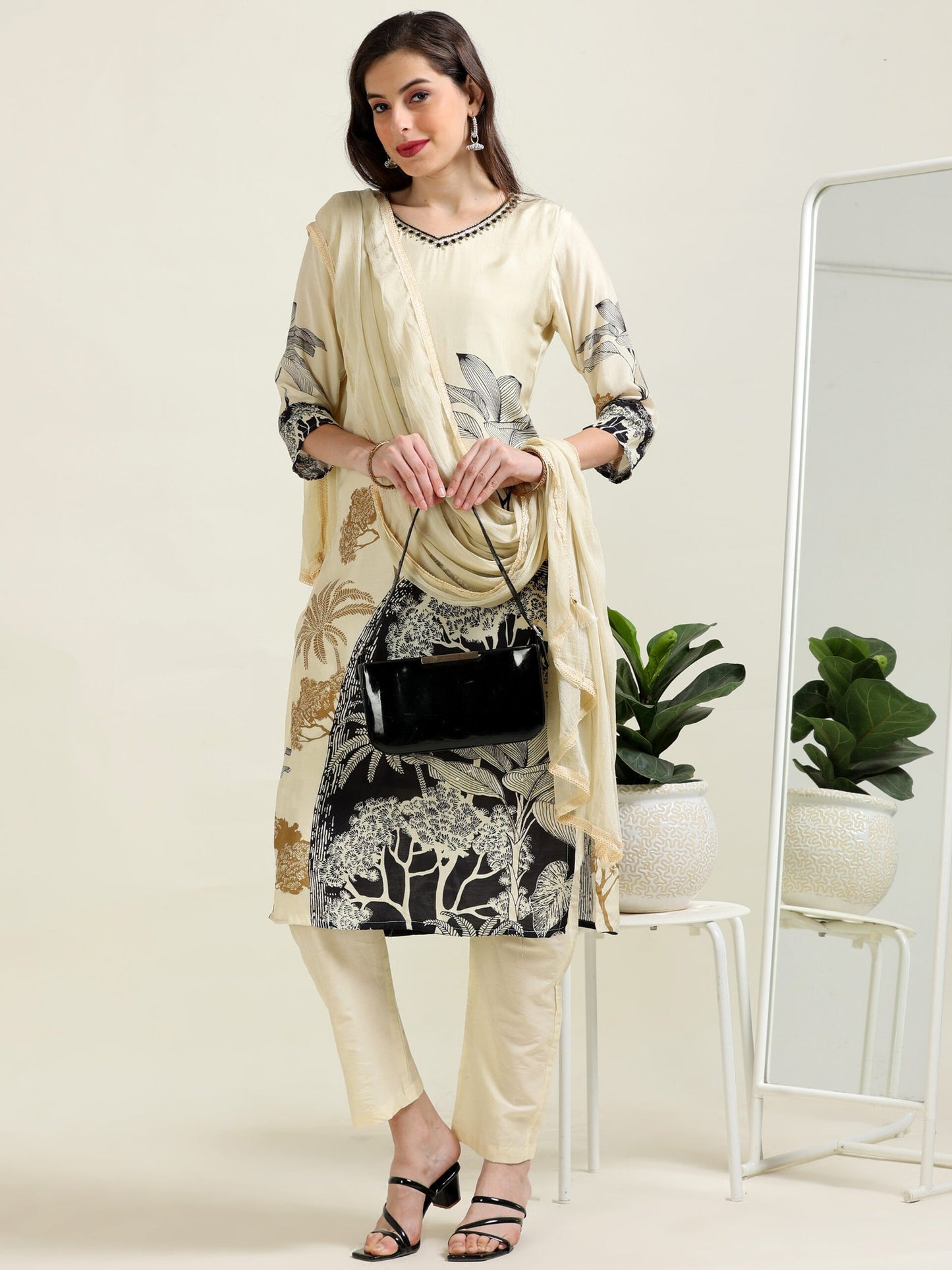 Ivory Grace – Semi-Formal Viscose 3 piece set with Chiffon Dupatta (1KI-9-C8)