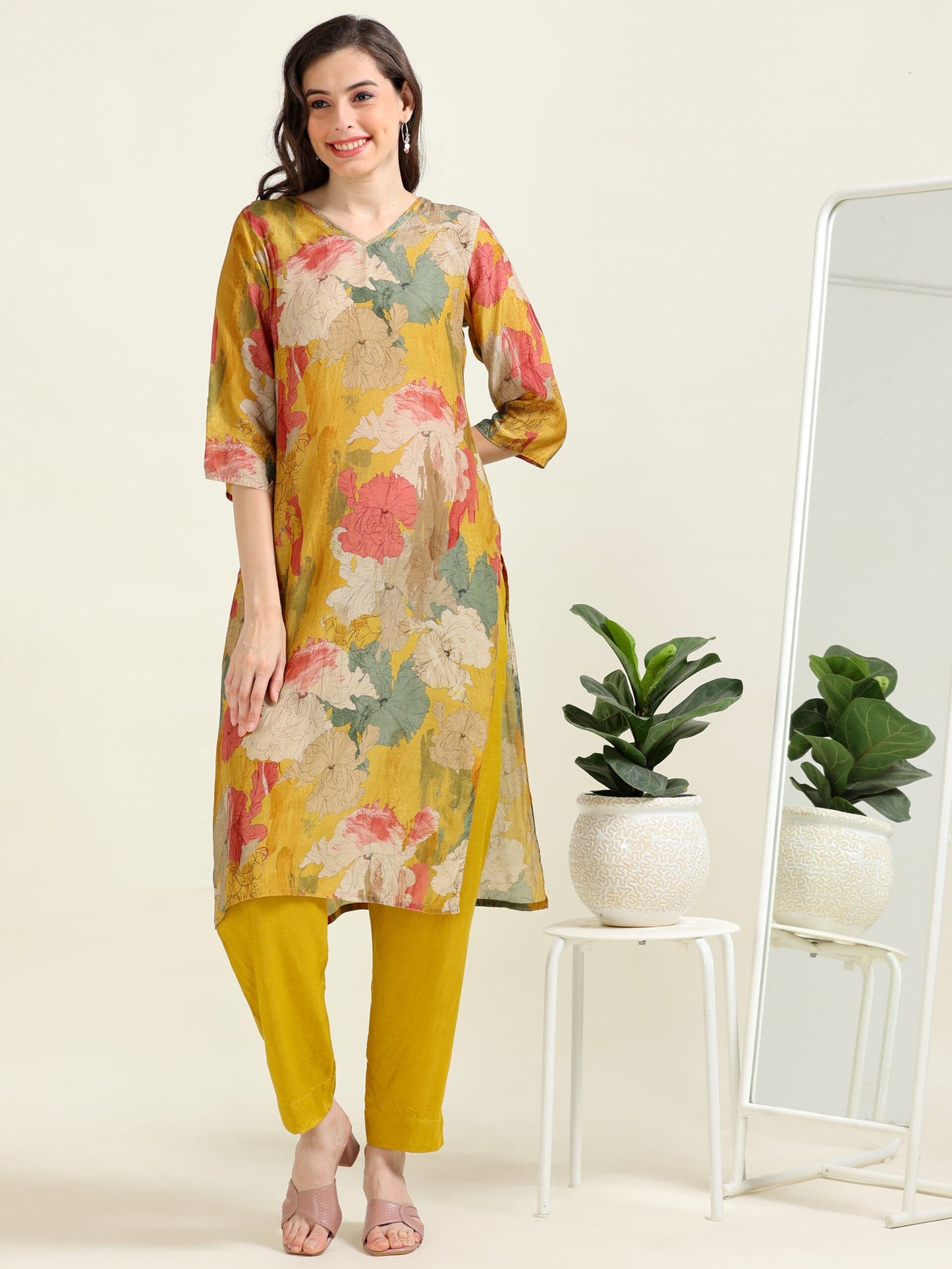Mustard Digital Glow – Cotton-Viscose 2-Piece Set (1NH-4-B6)