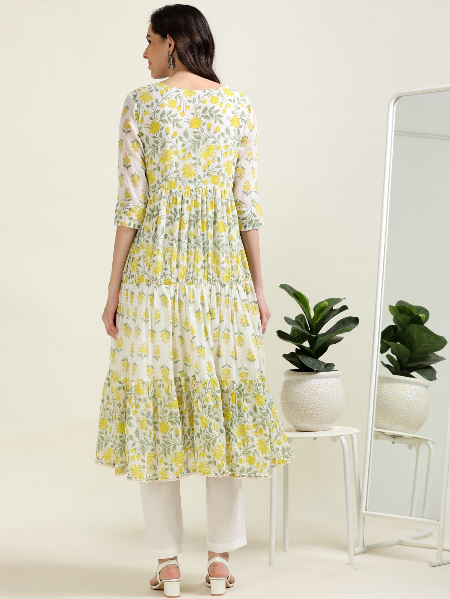 Off-White Brunch Bloom – Anarkali Cotton 3-Piece Se (2DF-9-C5)