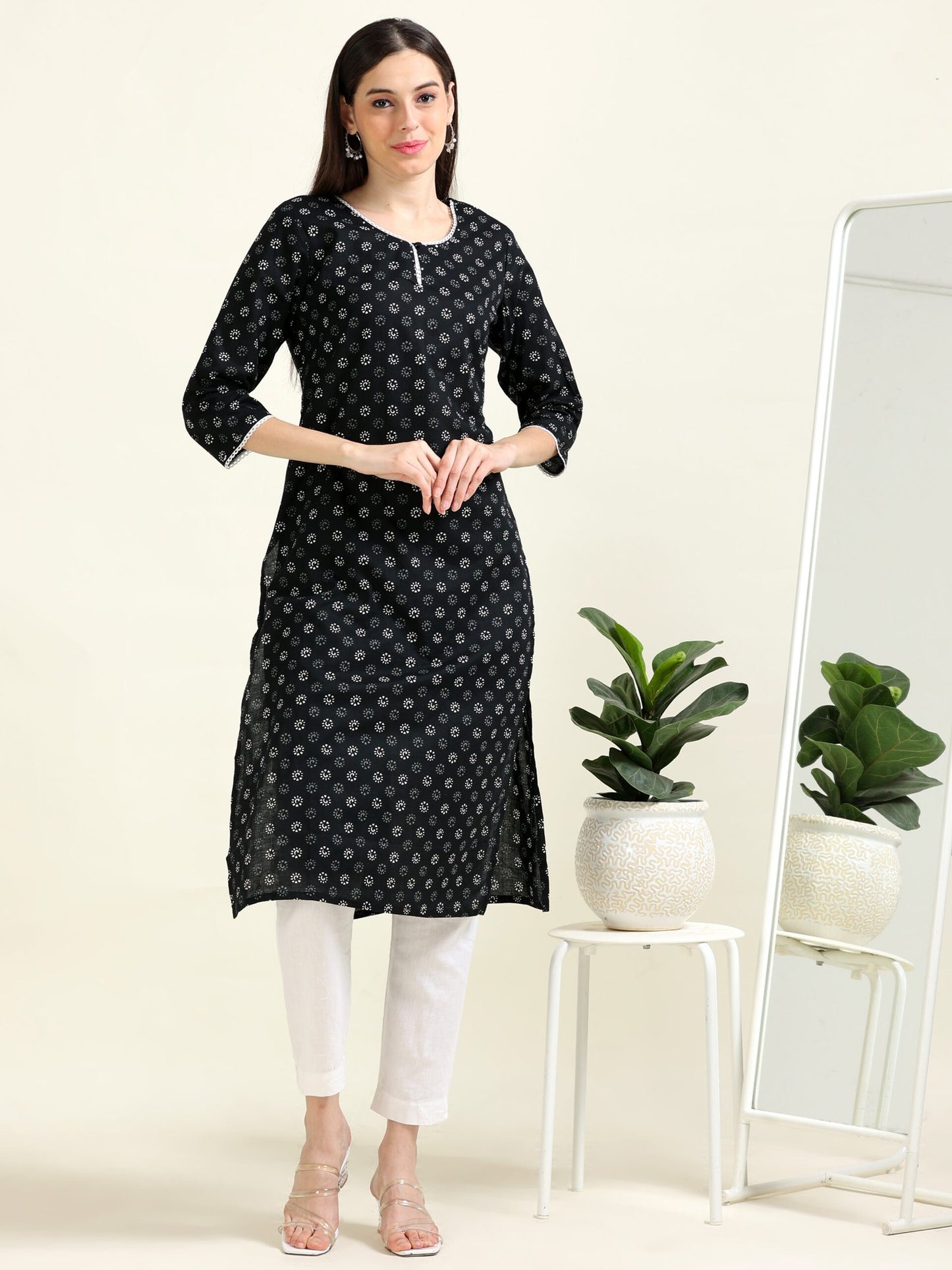 Black Lace Elegance – Printed Cotton Straight Kurti (2TP-0-A3)