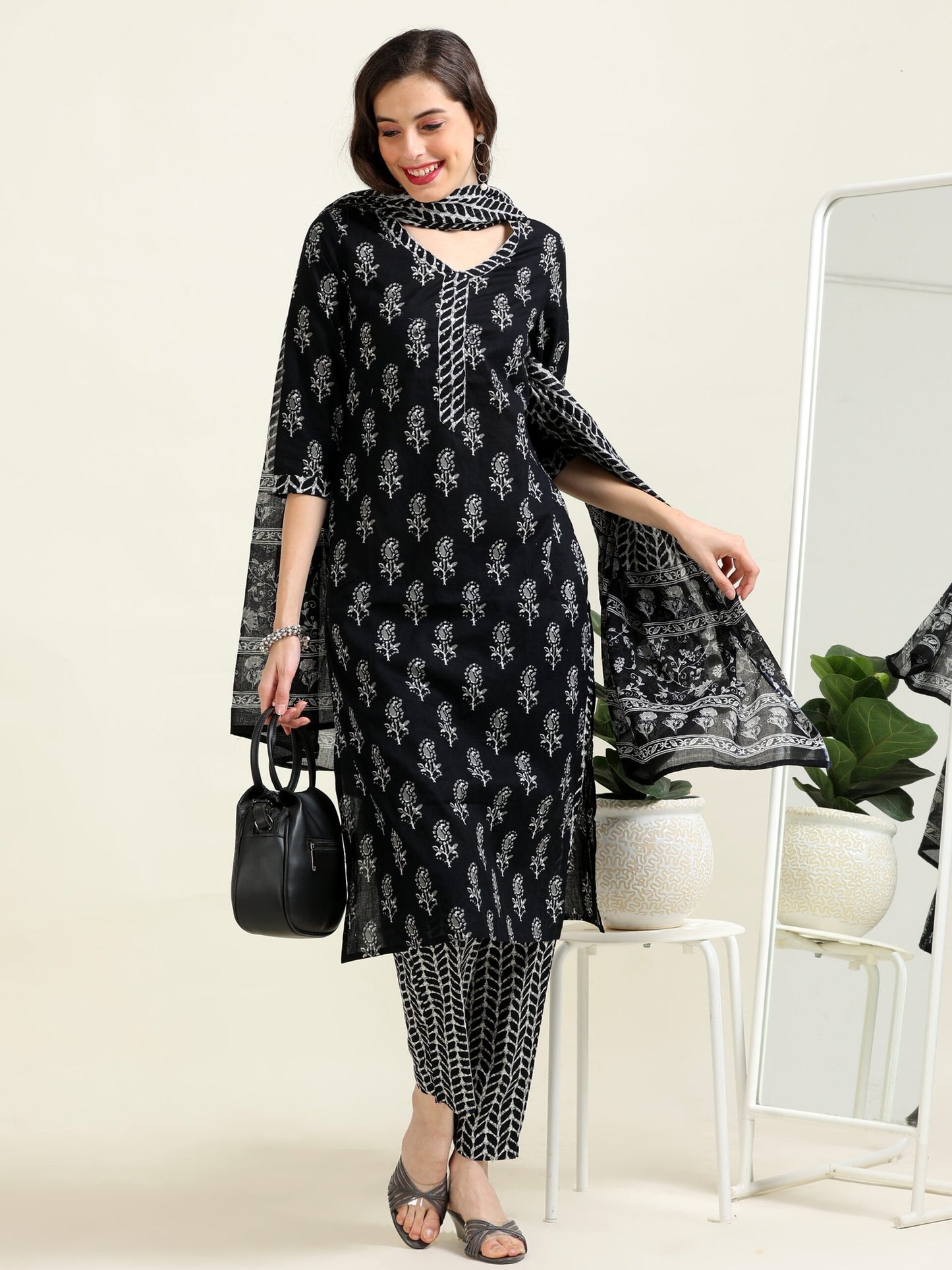 Noir Nightfall – Black Sequined Cotton Mul 3 piece Set (2TP-0-C20)