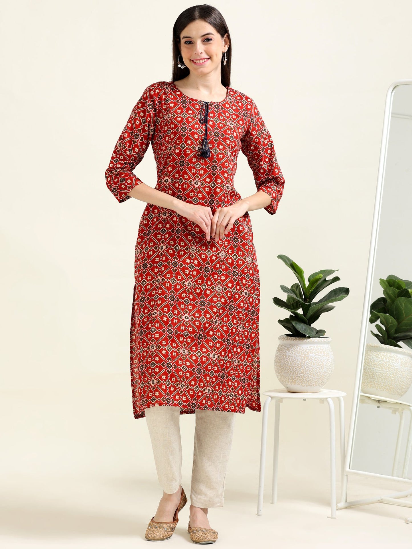Maroon Printed Elegance – Cotton Straight Kurti (2TP-2-A2)