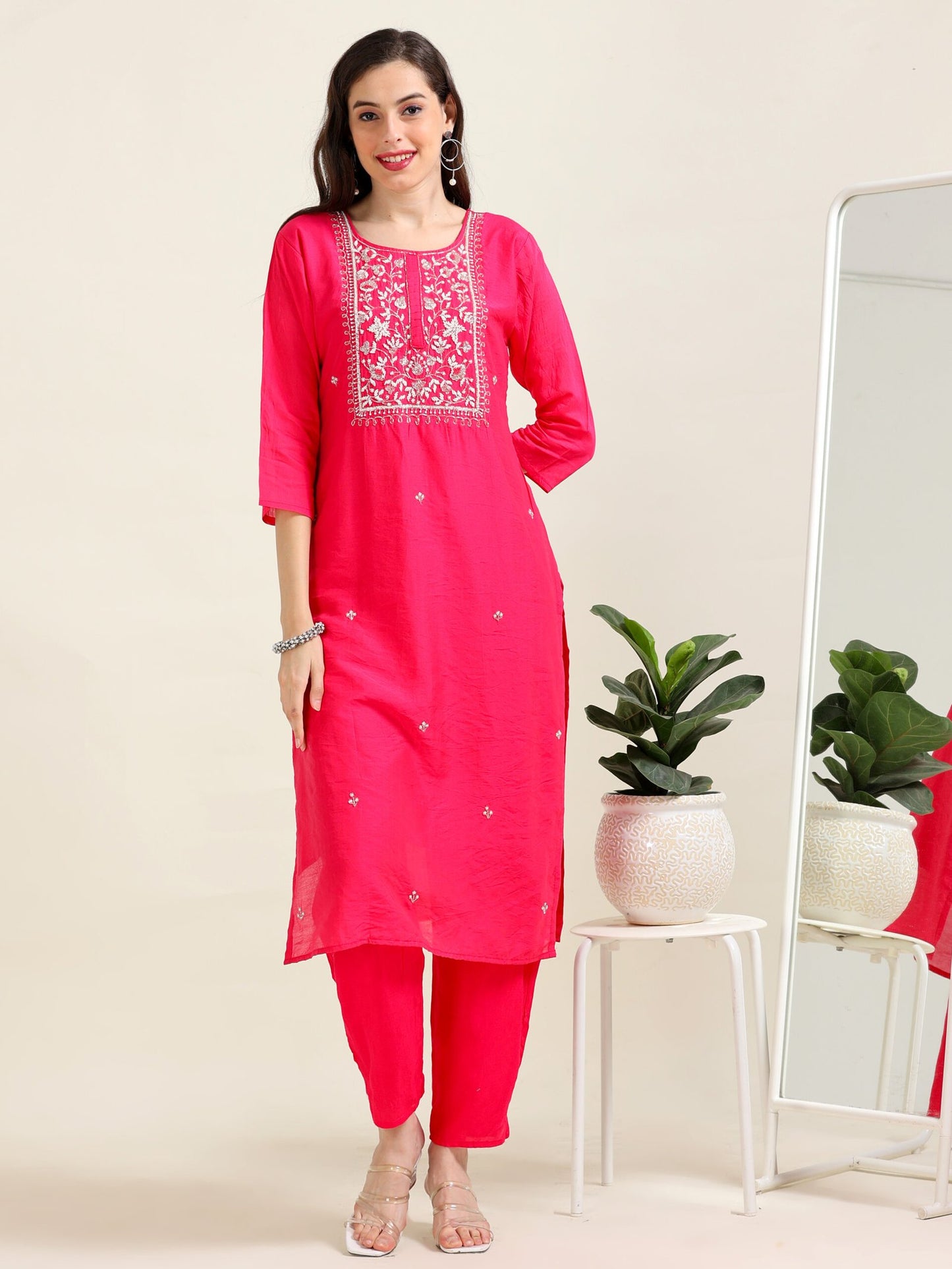 Pink Radiance – Hot Pink Pearl Embroidered Bridesmaid Set (2AA-2-C4)