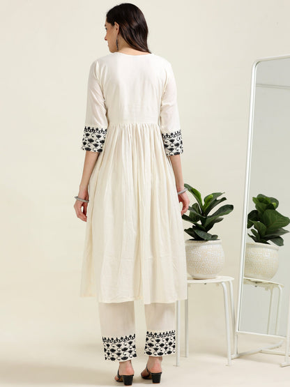 Ebony Threaded Elegance – Off-White Embroidered Cotton 3 piece set (2DF-9-C9)