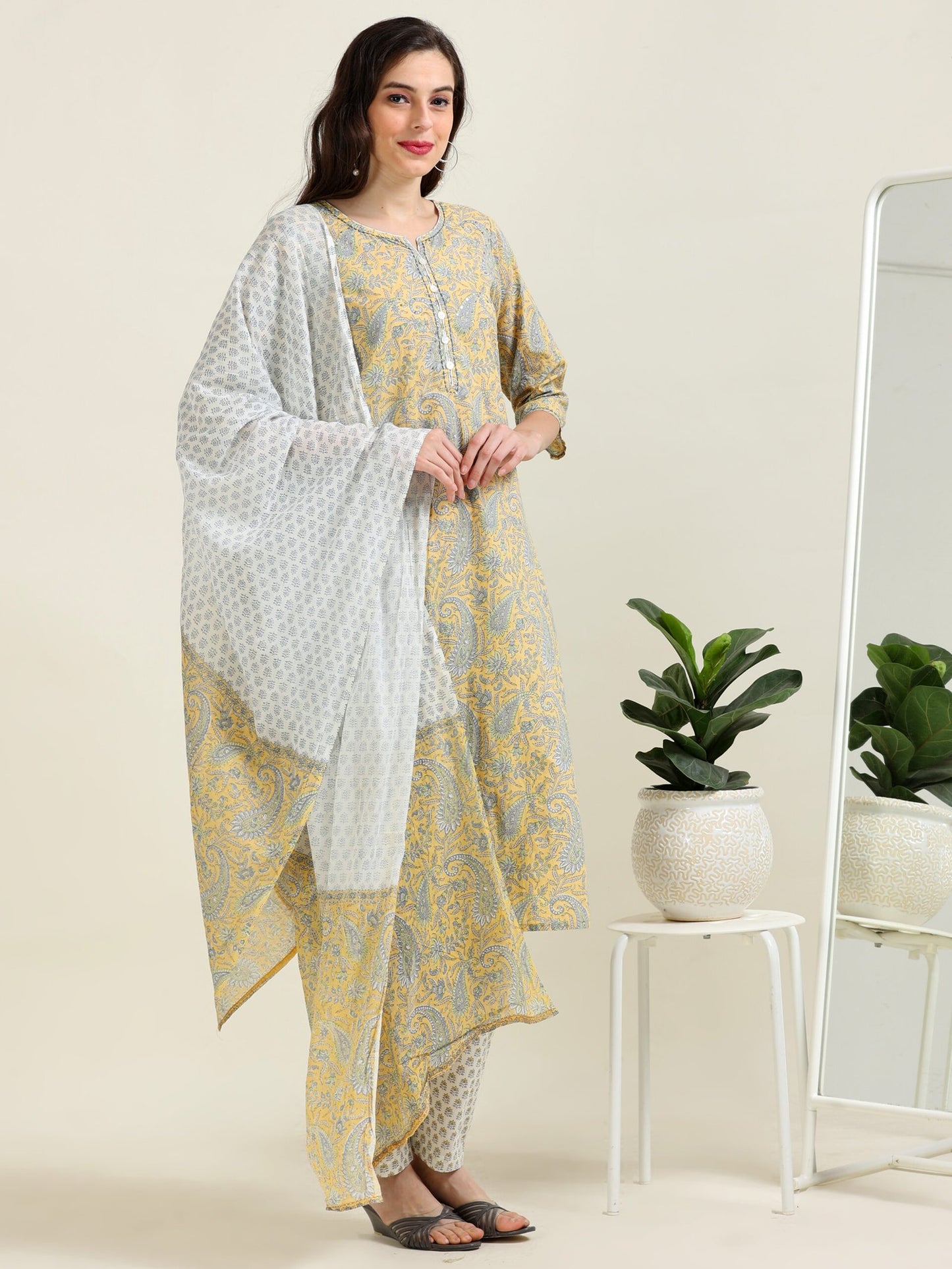 Sunshine Glow – Lemon Yellow & Off-White Breezy 3 piece set (2TP-4-C17)