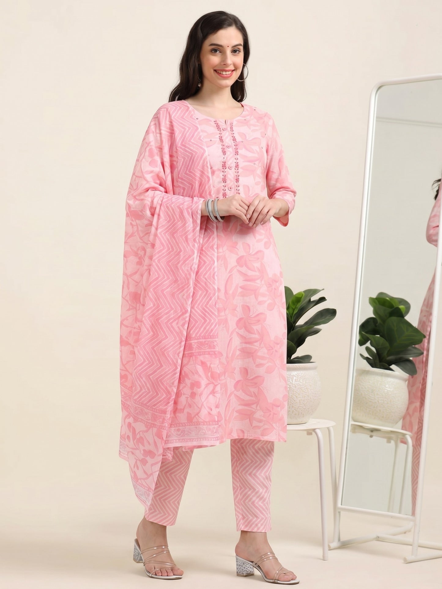 Barbie on Break – Embroidered Light Pink Cotton 3-Piece Set (2DF-2-C6)