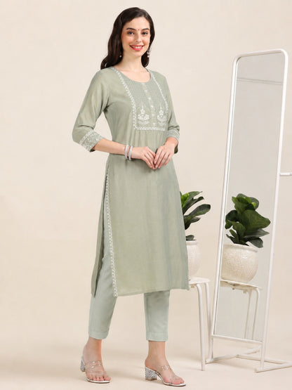 Olive Ease – Light Olive Threadwork Kurti (2AA-5-A10)