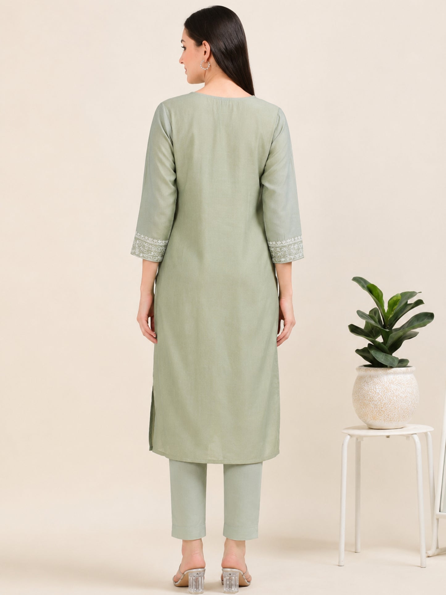 Olive Ease – Light Olive Threadwork Kurti (2AA-5-A10)