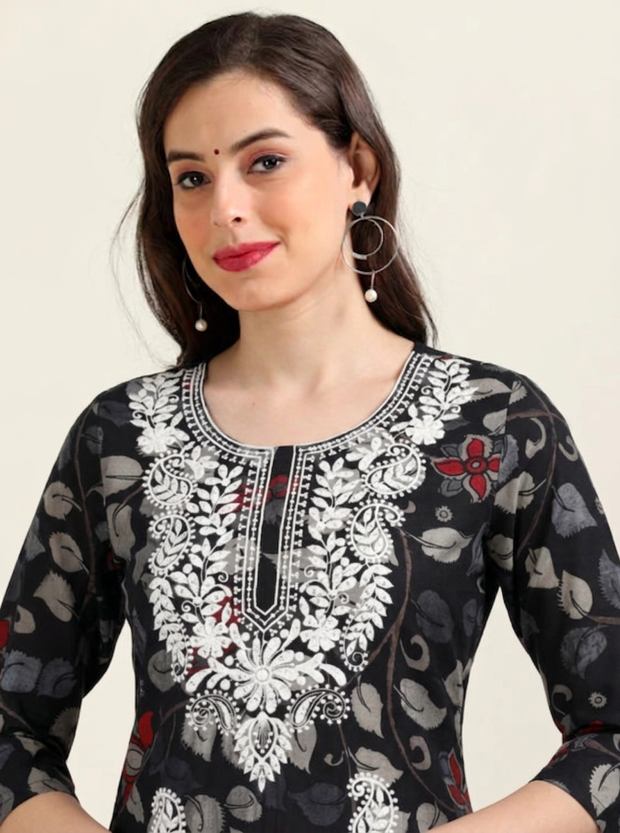 Noir Nazaara – Black Kalamkari & Chikankari Cotton Kurti (1NH-0-A13)
